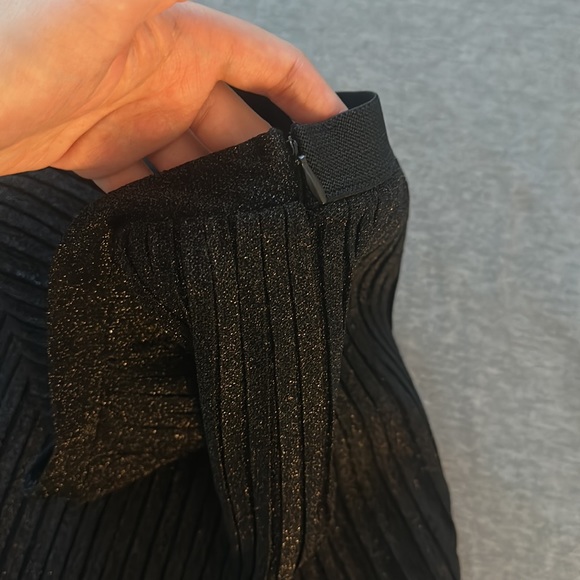 SOLD Kimchi Blue pleated metallic shimmer midi skirt - Picture 7 of 14